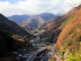 芦安地域中心部全景